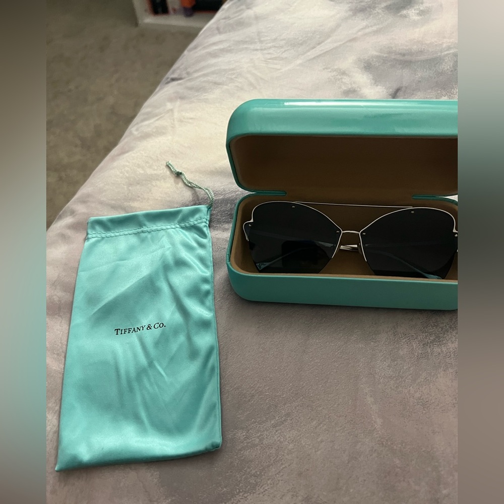 Tiffany aviator sunglasses